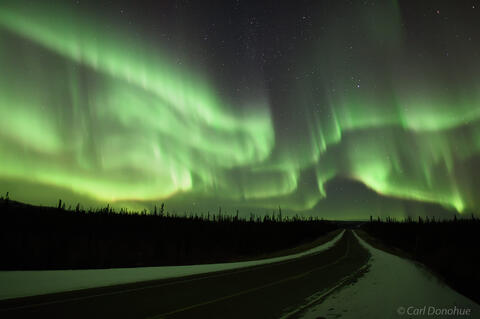 Aurora borealis and the Dalton Highway in the Brooks Range